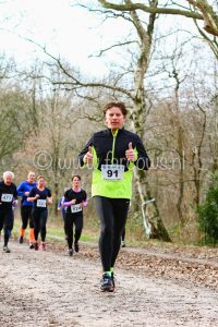 Hunebedloop Havelte man met duimen